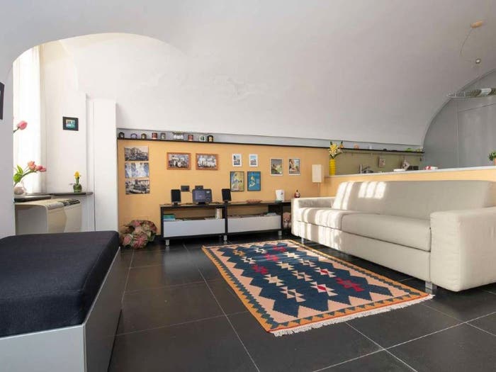 Appartamento bilocale in vendita in via Capolungo, Sant'Ilario, Genova