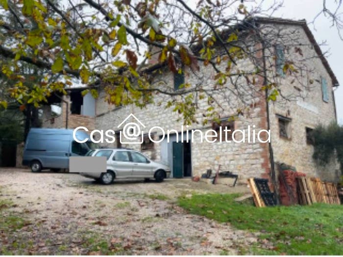 Casa con 6 locali in vendita in Strada San Giovanni del Prugneto, Colle Umberto Monte Tezio, Perugia
