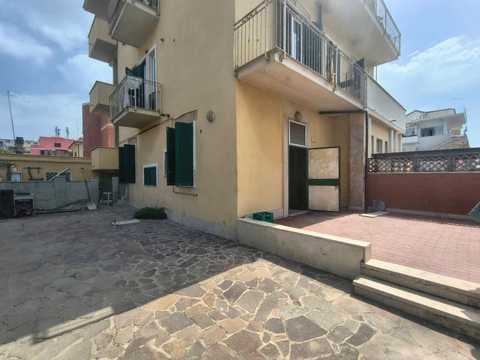 Appartamento bilocale in vendita in Lungomare Duca degli Abruzzi, Ostia Ponente, Roma