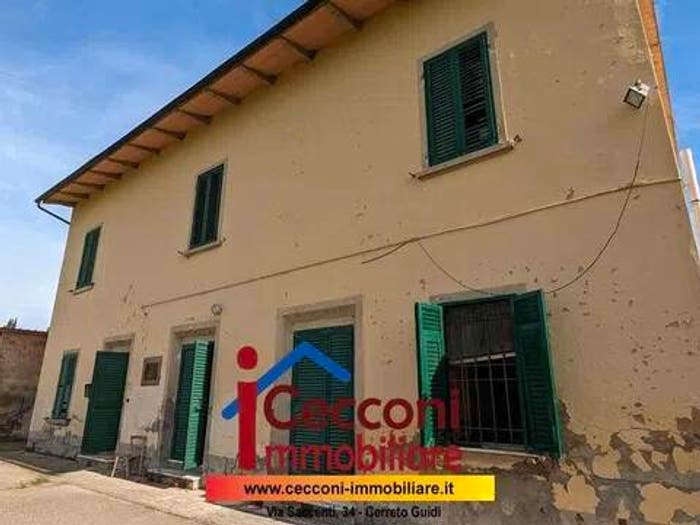 Casa con 6 locali in vendita in Cerreto Guidi