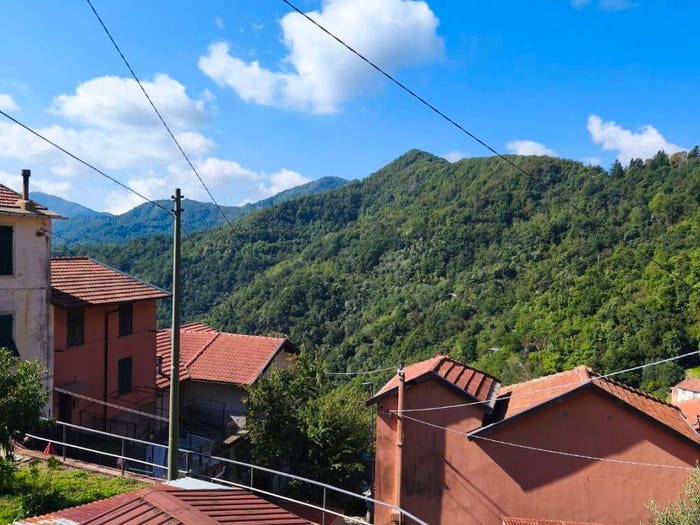 Casa con 5 locali in vendita in Frazione Boasi, Lumarzo
