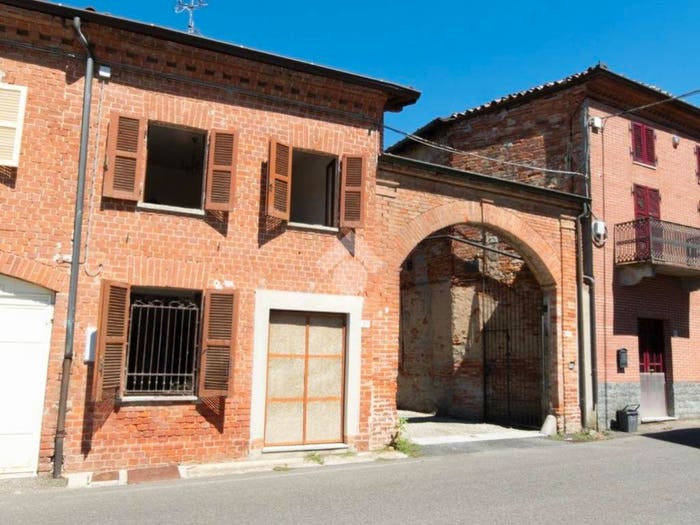 Casa bilocale in vendita in Via Vittorio Emanuele II, Centro, Altavilla Monferrato