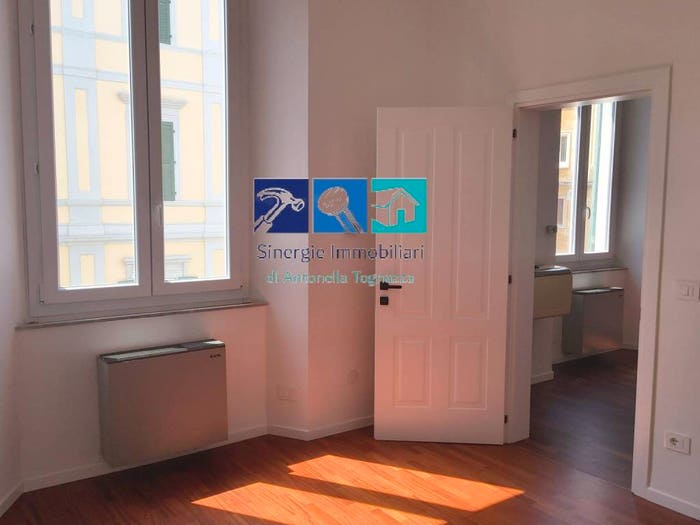 Appartamento trilocale in vendita in Corso Giuseppe Garibaldi, Corsi, Ancona
