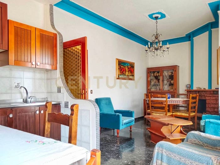 Appartamento quadrilocale in vendita in Piazza Fratelli Cervi, Abbadia San Salvatore