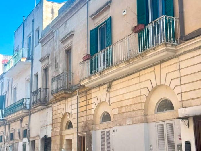 Appartamento con 6 locali in vendita in Via di Porcigliano, Ariosto, Lecce
