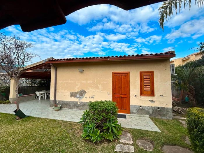 Casa trilocale in vendita in Contrada Firriato, Furnari