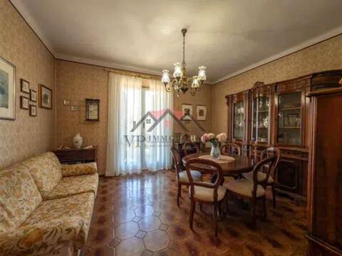 Appartamento con 5 locali in vendita in Via Uno, Centro, Pomarance