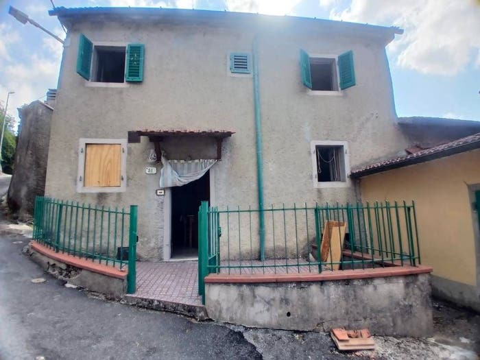 Casa con 5 locali in vendita in Via Campagnana, Cantagallo