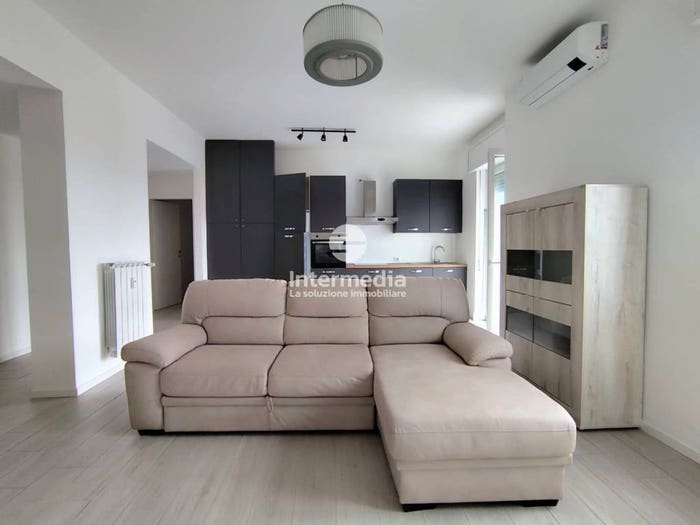 Appartamento trilocale in vendita in Via Pietro Metastasio, Fiumicello, Brescia