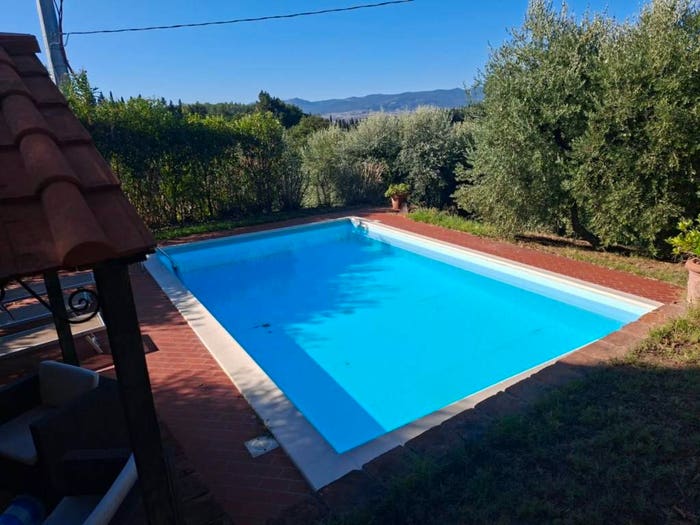 Casa con 6 locali in vendita in Peccioli