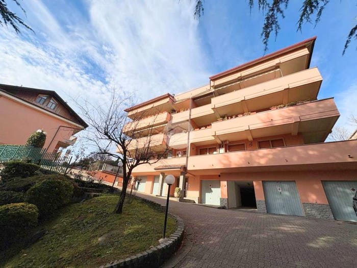 Appartamento trilocale in vendita in Località Costosa, Centro, Cuorgnè
