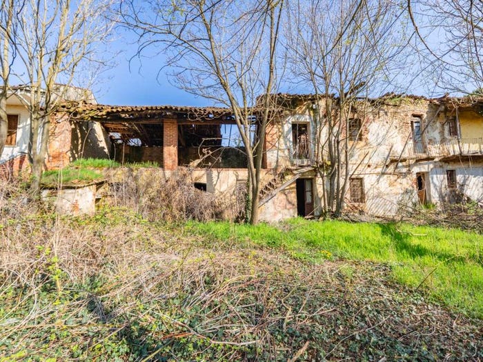 Casa con 6 locali in vendita in Via Paperia, Piossasco