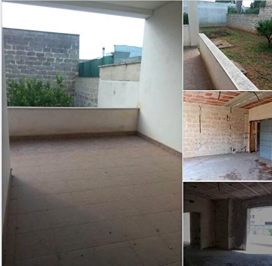 Appartamento con 6 locali in vendita in Via Galileo Ferraris, Carmiano