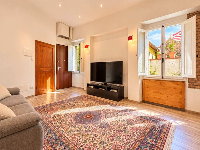 Appartamento bilocale in vendita in Via di San Niccolò, San Niccolò, Firenze