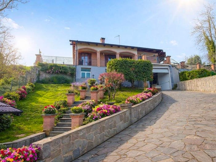 Casa con 6 locali in vendita in Via Avigliana, Druento