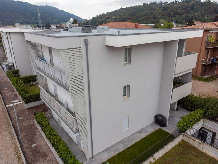 Appartamento trilocale in vendita in Via Adolfo Consolini, Albaré Stazione, Costermano sul Garda