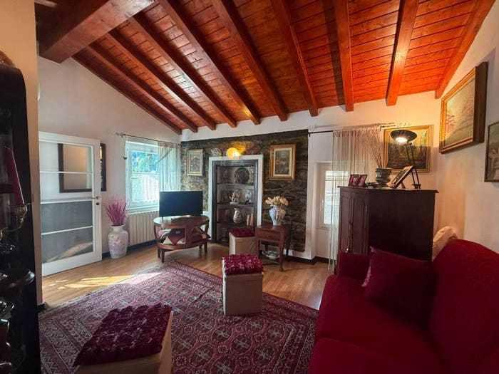 Casa trilocale in vendita in Centro, Rezzo