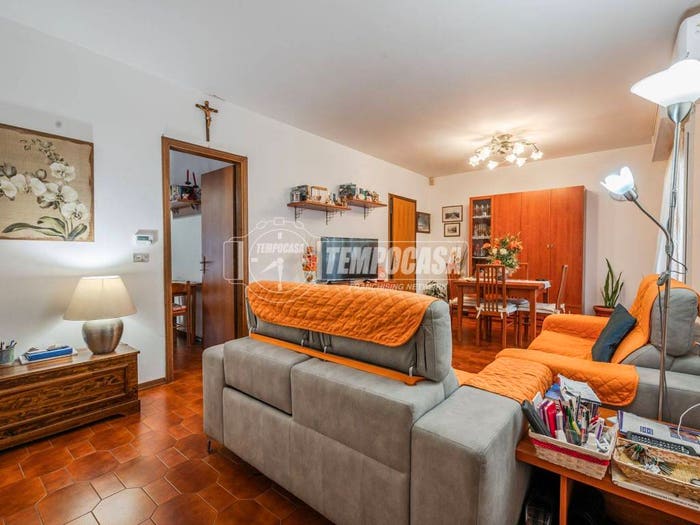Appartamento quadrilocale in vendita in Viale Vittorio Saltini, Centro, Correggio