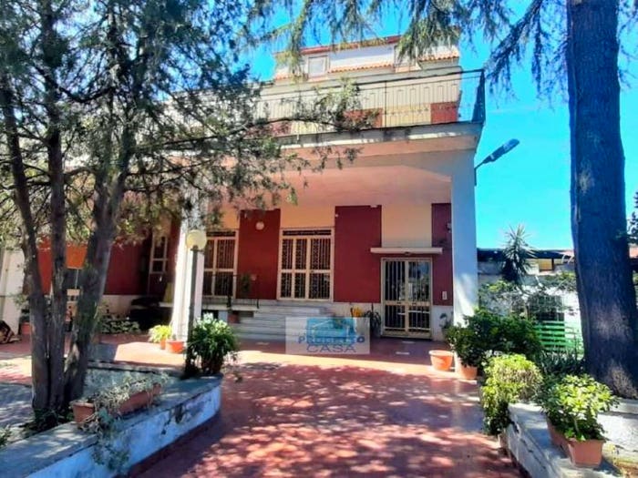 Casa con 6 locali in vendita in GUIDO DE RUGGIERO snc, Brusciano