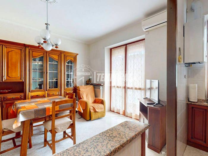 Appartamento trilocale in vendita in Via Vincenzo Monti, Centro, Orbassano