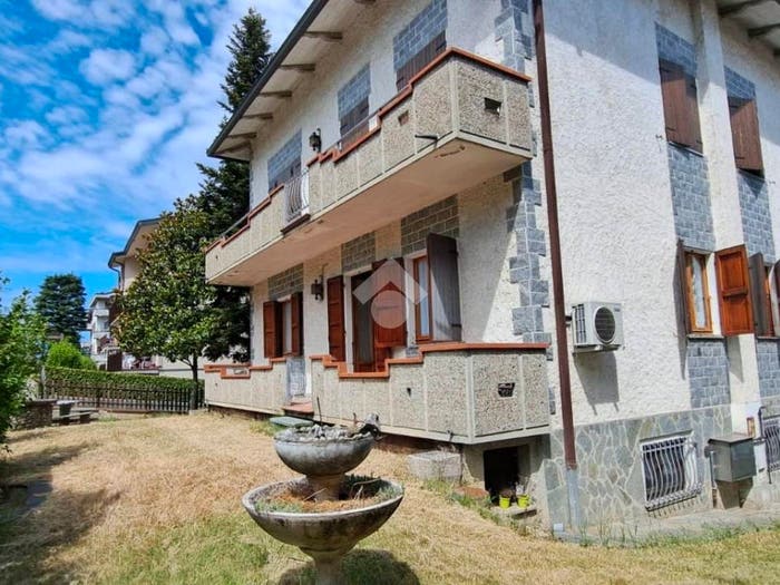 Casa quadrilocale in vendita in Via Caduti di Cefalonia, Riccò, Fornovo di Taro