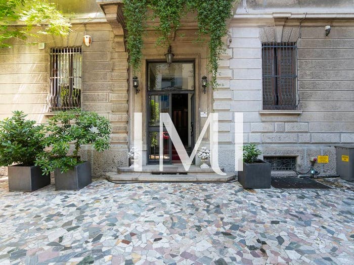 Appartamento quadrilocale in vendita in Via Oldrado da Tresseno, Pasteur, Milano