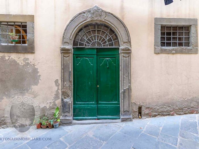 Appartamento quadrilocale in vendita in Via Moneti, Centro, Cortona