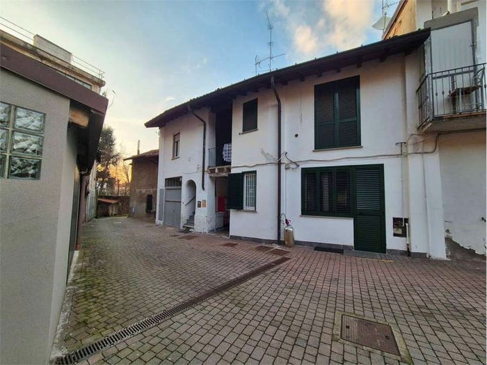 Appartamento trilocale in vendita in Via Pau, San Michele San Giorgio, Bregnano