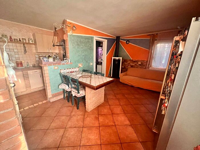 Casa quadrilocale in vendita in Via Giuseppe Garibaldi, Moglia