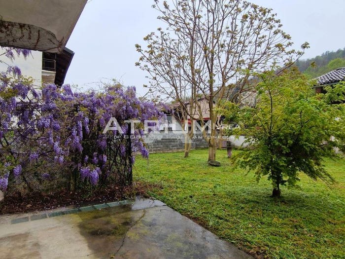 Casa con 6 locali in vendita in Centro, Caravino