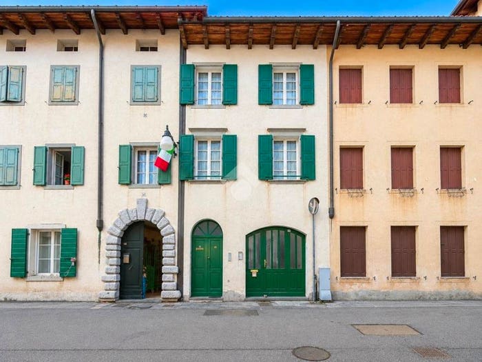 Casa trilocale in vendita in Via Mistruzzi, Centro, Venzone