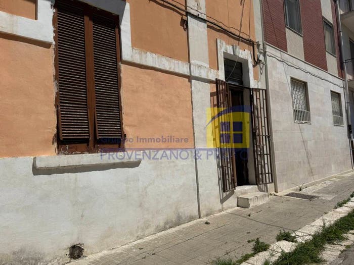 Appartamento bilocale in vendita in Via Maglie, Centro Storico, Brindisi