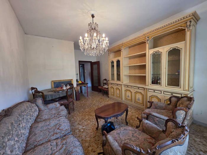 Appartamento quadrilocale in vendita in Via Michele Guadagno, San Carlo All'Arena, Napoli