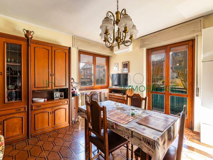 Appartamento trilocale in vendita in Via Raimondo Ruggeri, Casnigo