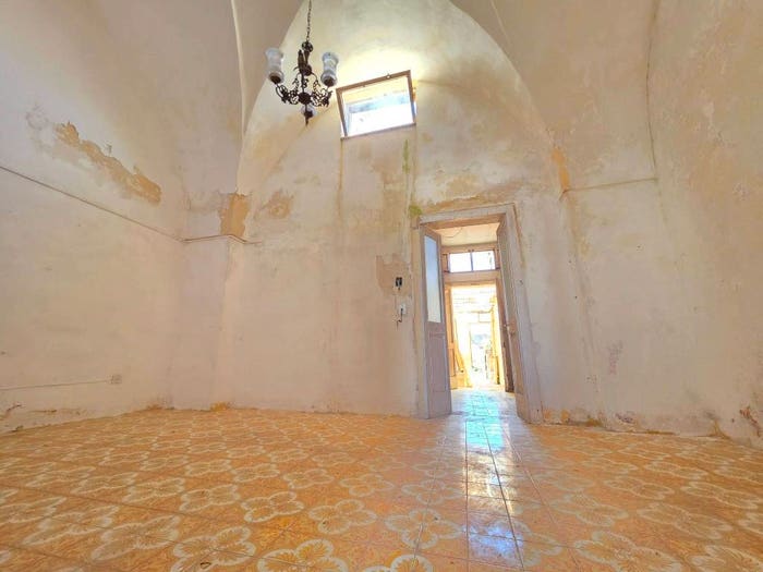Appartamento quadrilocale in vendita in Via Regina Elena, Cerfignano, Santa Cesarea Terme
