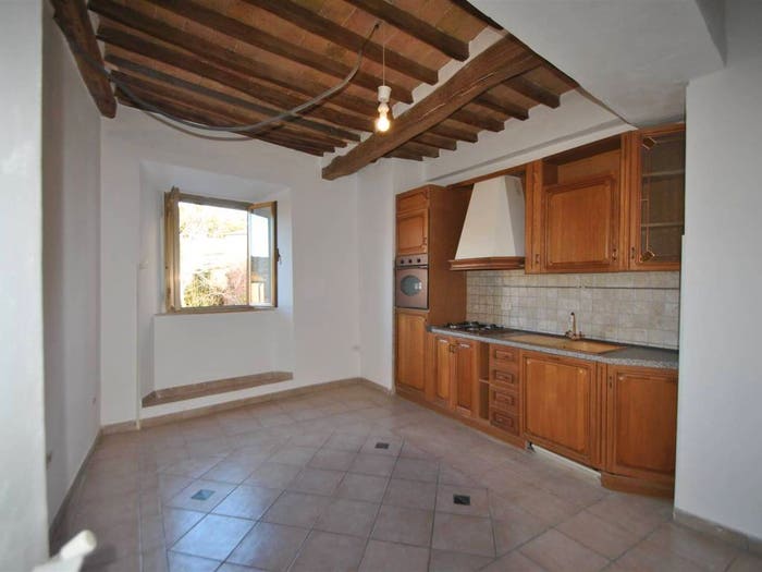 Appartamento trilocale in vendita in VIA MARCONI, Monteverdi Marittimo