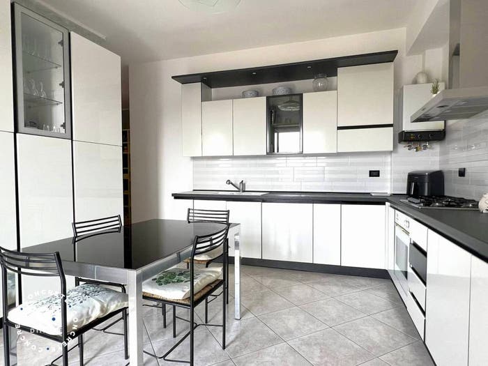 Appartamento quadrilocale in vendita in Via Martiri della Libertà, Centro, Riva Presso Chieri