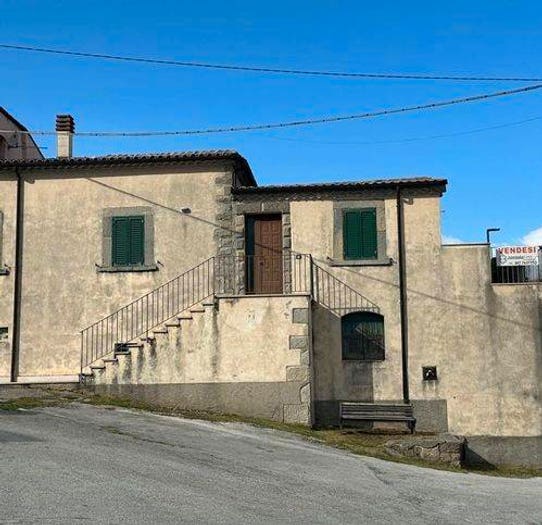 Casa con 6 locali in vendita in Via San Erasmo, Rocchetta Alta, Rocchetta a Volturno