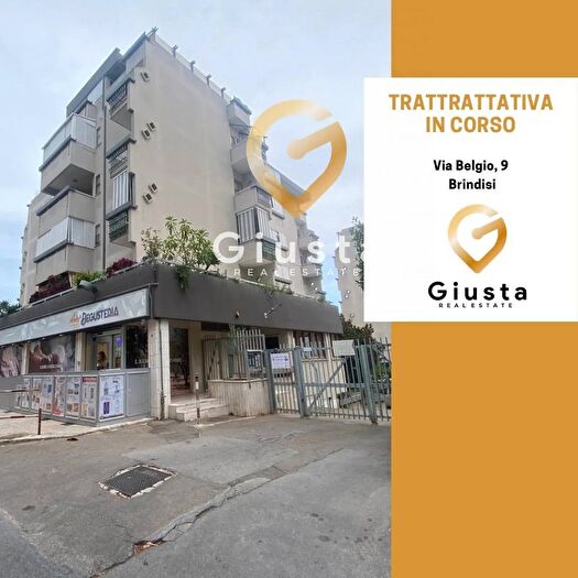 Appartamento trilocale in vendita in Viale Belgio, Brindisi