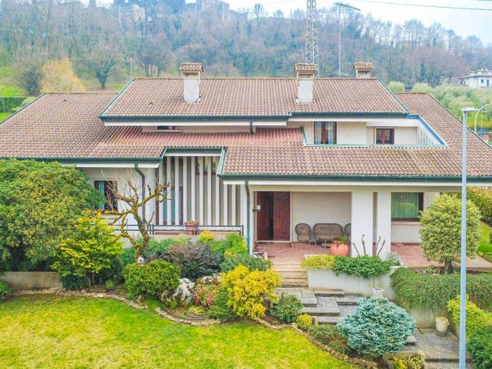 Casa con 6 locali in vendita in Via Don Lorenzo Perosi, Centro, Arzignano