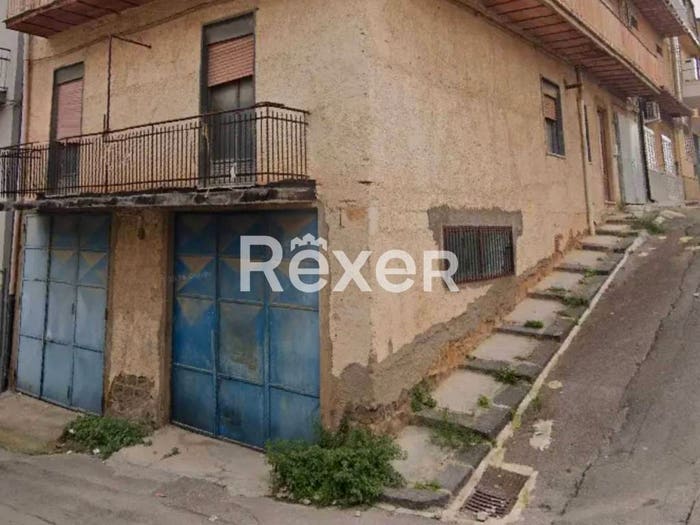 Appartamento quadrilocale in vendita in Via Campania, Barrafranca