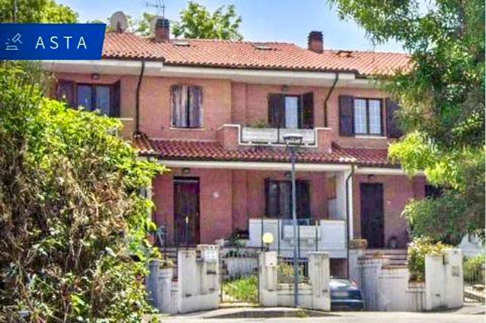Appartamento con 6 locali in vendita in Via Trentavisi Cingoli MC Italia, Centro, Cingoli