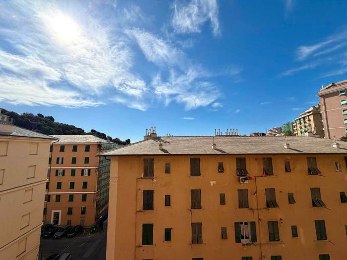 Appartamento trilocale in vendita in Via Bologna, Dinegro, Genova