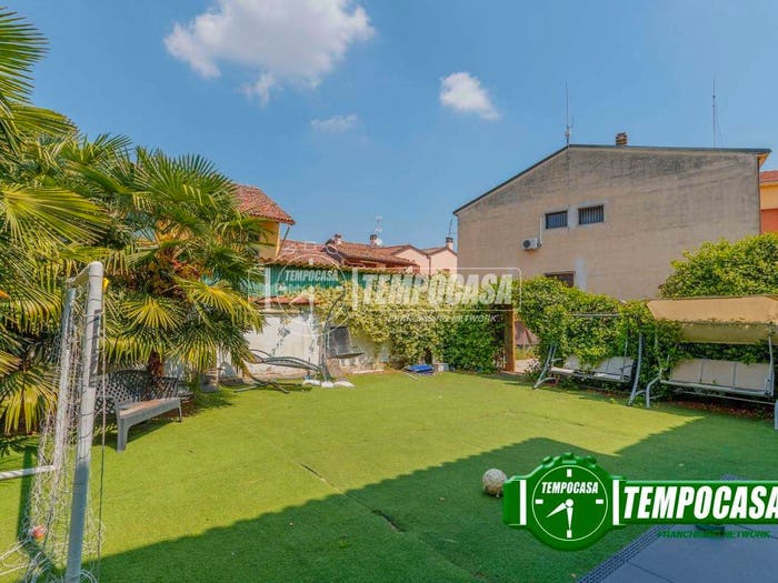 Casa trilocale in vendita in Via Roma, Centro, Giussago