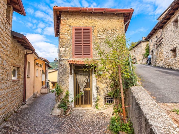 Casa bilocale in vendita in VIA DEL FONTANILE, Fiuggi