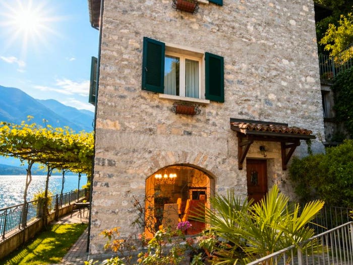 Casa con 6 locali in vendita in Via Statale, San Mamete, Valsolda