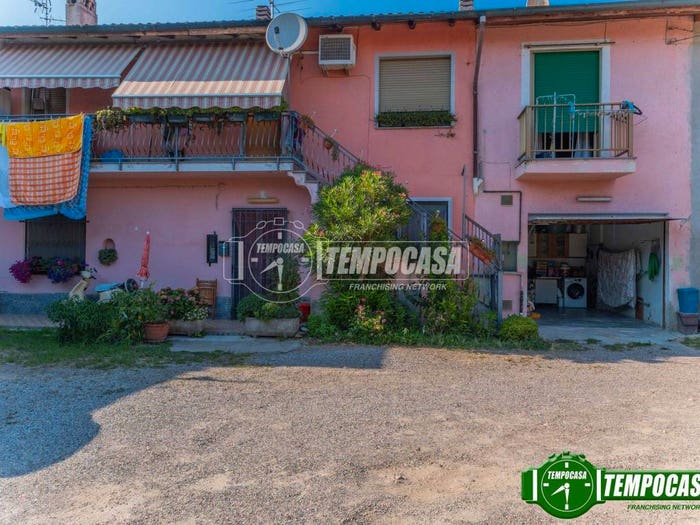 Casa quadrilocale in vendita in Via Stefano Jacini Casone, Casone, Marcallo con Casone