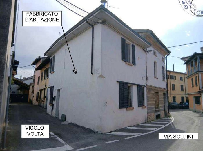 Casa trilocale in vendita in Vicolo Alessandro Volta, Centro, Castelnuovo Scrivia