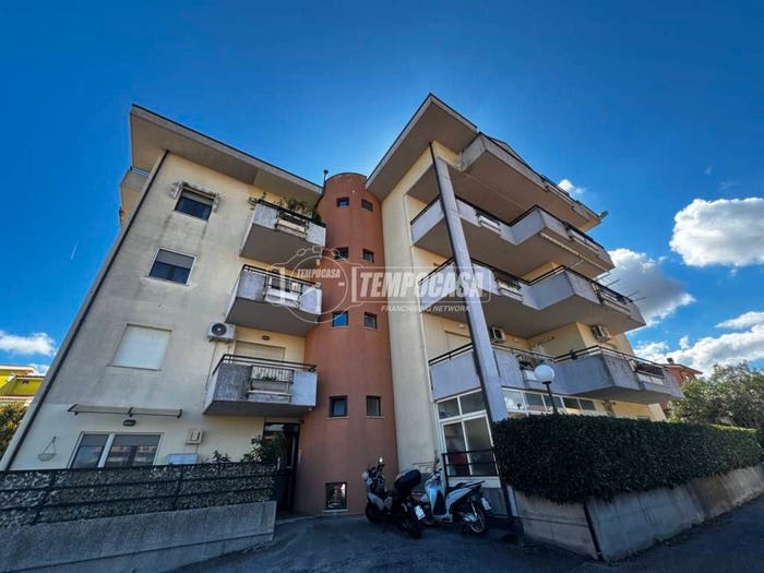 Appartamento trilocale in vendita in Via Sant' Egidio, Centro, Fossacesia