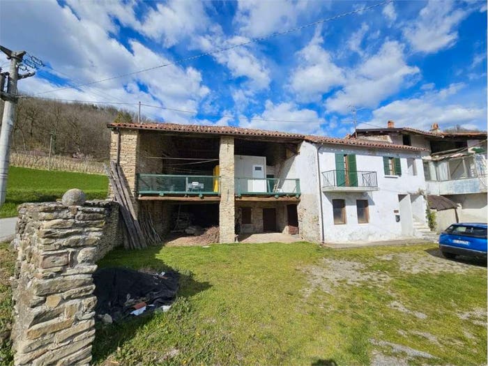 Casa con 6 locali in vendita in località Galli, Castellino Tanaro